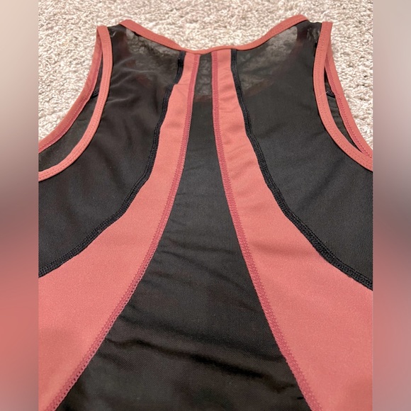 NIKE CROP TOP MESH BACK SIZE S/M - Picture 5 of 5